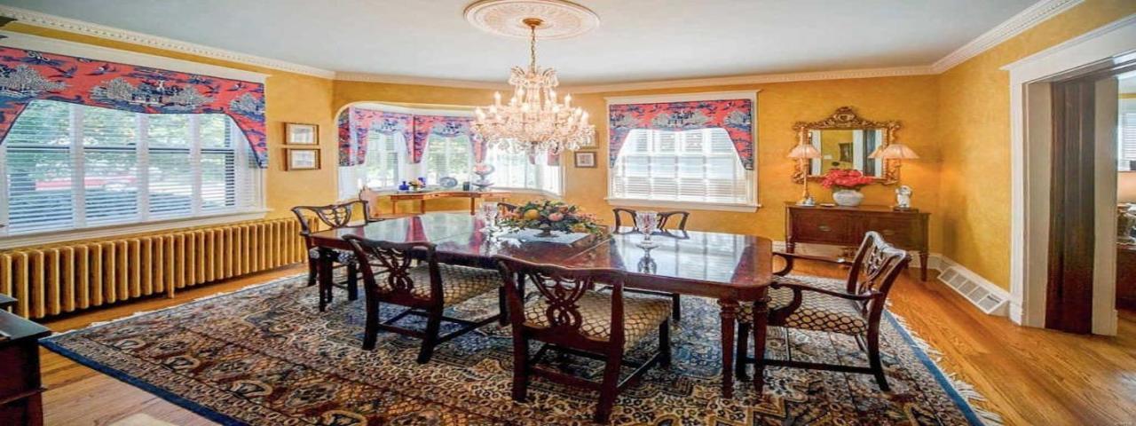 Breese Inn Екстериор снимка