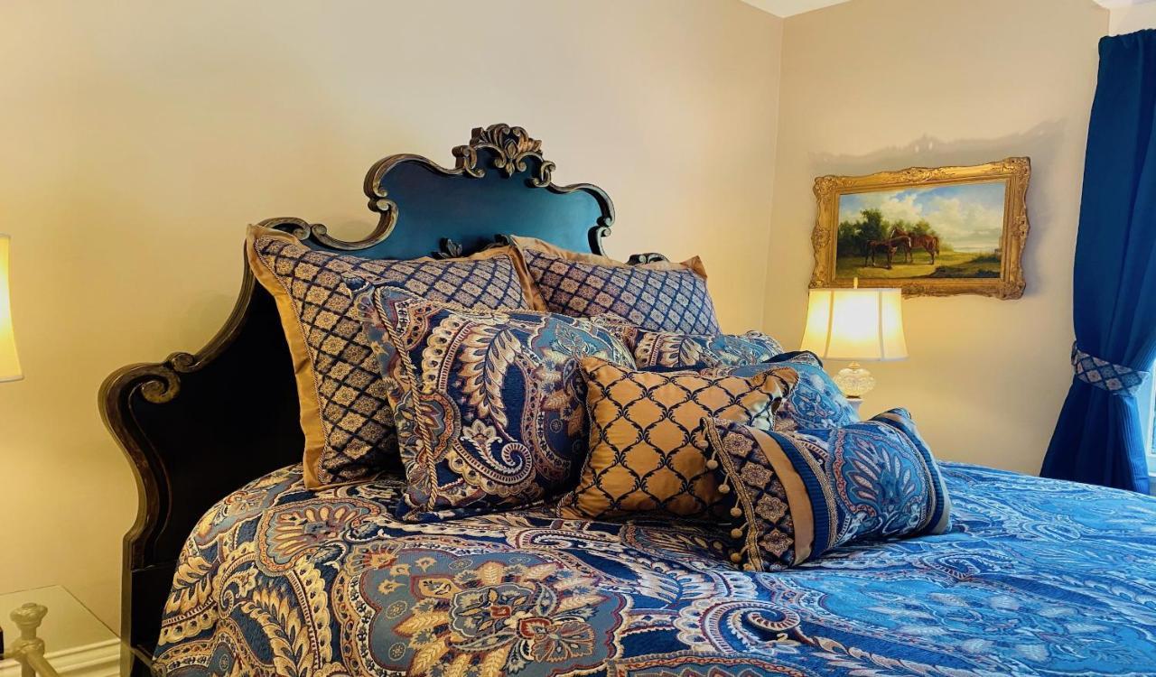 Breese Inn Екстериор снимка