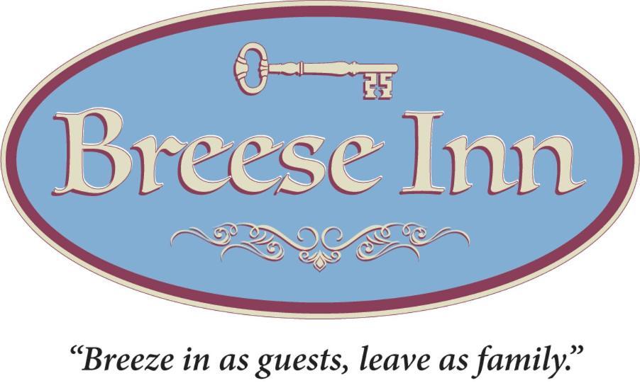 Breese Inn Екстериор снимка